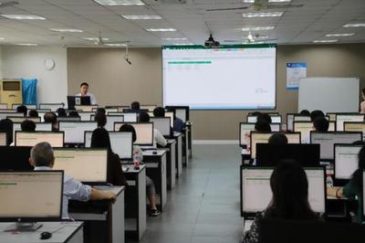 江財新聞 我校開展Office辦公軟件培訓活動，助力提升計算機軟件數據處理服務能力
